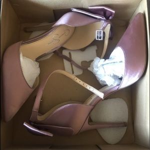 Jessica Simpson mauve  pumps